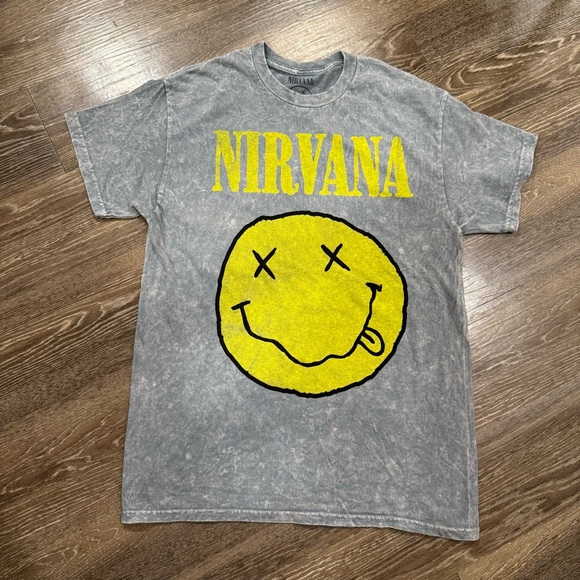 NIRVANA Other - NIRVANA Gray Tee with Yellow Smiley - (Kurt Cobain) - Size M